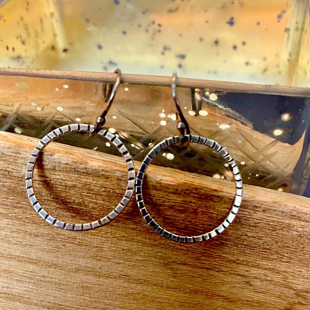 Textured hoop earrings